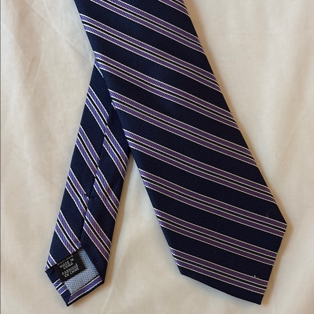 Banana Republic Dark Blue and Lavender Striped Tie